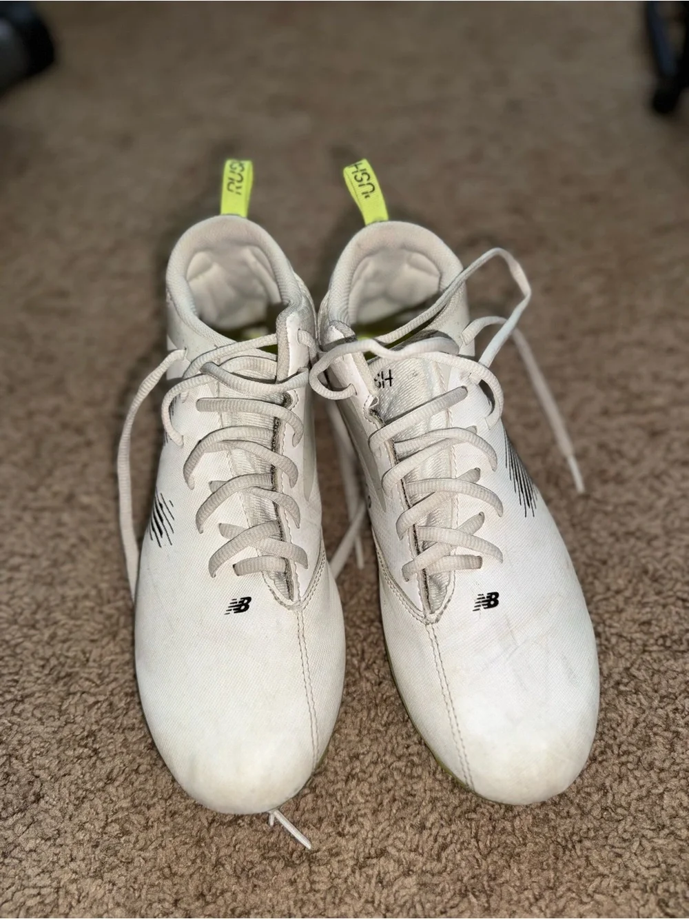 New Balance Kids White and Neon Yellow Mid Lacrosse Cleats Rush v4 Mid size 7